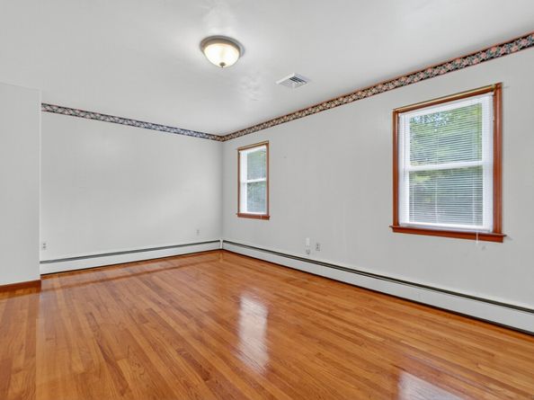 27 W Woodland Drive, Redding CT 06896