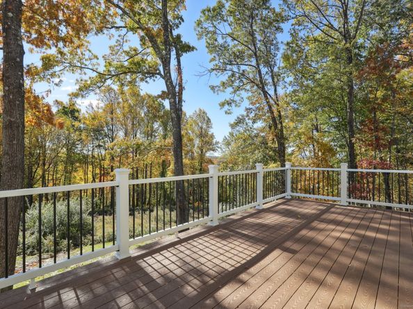 19A Apache Drive, Brookfield CT 06804