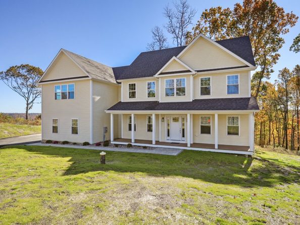 19A Apache Drive, Brookfield CT 06804
