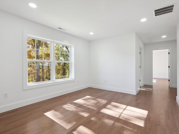 19A Apache Drive, Brookfield CT 06804