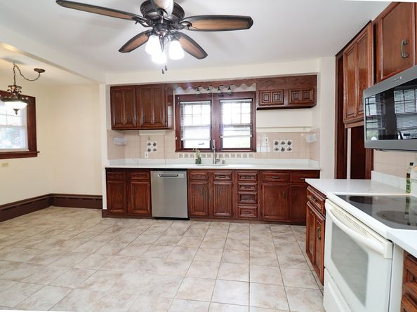 230 Hickory Street, Bridgeport CT 06610