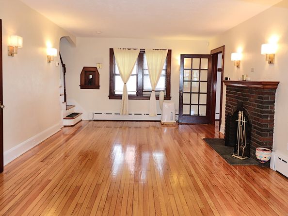 230 Hickory Street, Bridgeport CT 06610
