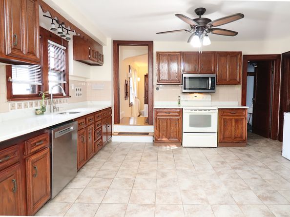 230 Hickory Street, Bridgeport CT 06610
