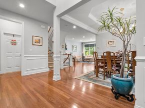 560 River Road APT 1, Shelton CT 06484