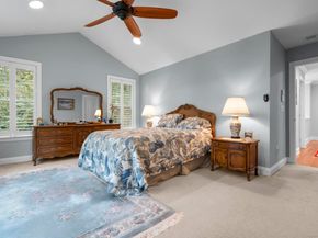 560 River Road APT 1, Shelton CT 06484