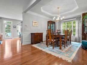 560 River Road APT 1, Shelton CT 06484