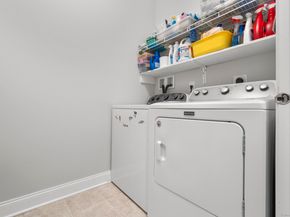 560 River Road APT 1, Shelton CT 06484