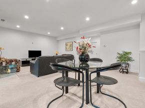 560 River Road APT 1, Shelton CT 06484