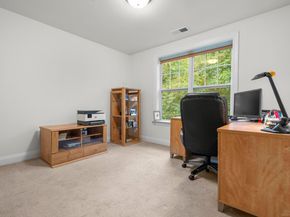 560 River Road APT 1, Shelton CT 06484