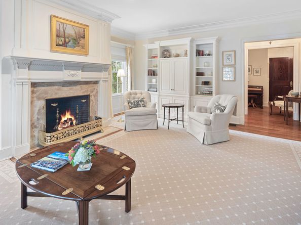 197 Park Street 13, New Canaan CT 06840