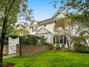 197 Park Street 13, New Canaan CT 06840