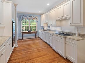 197 Park Street 13, New Canaan CT 06840