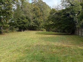 40 Maple Avenue N, Westport CT 06880