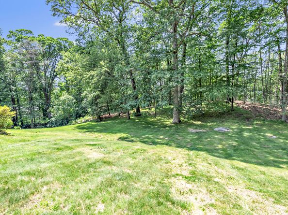 7 Topping Lane, Norwalk CT 06854