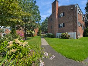 104 Strawberry Hill Avenue 2, Stamford CT 06902