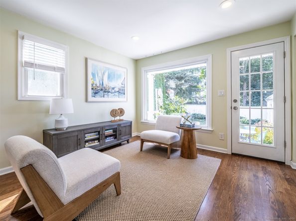 24 Neptune Avenue, Norwalk CT 06854