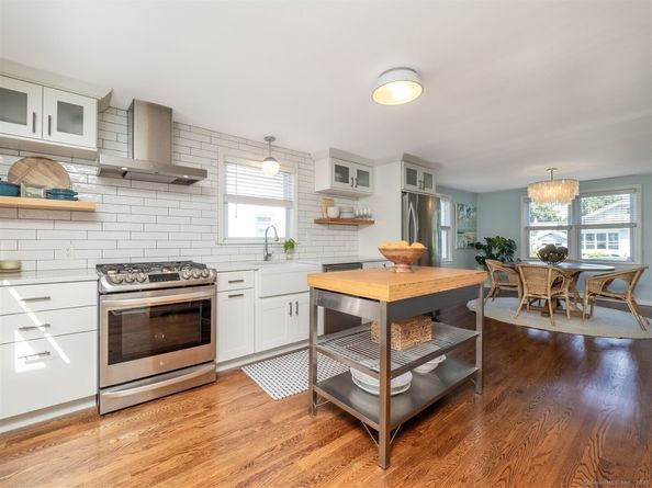 24 Neptune Avenue, Norwalk CT 06854