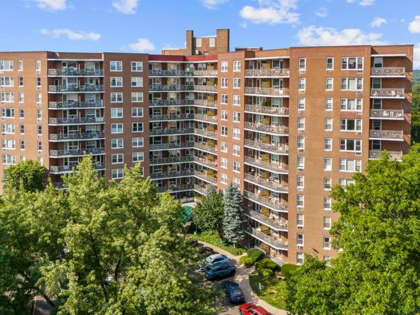91 Strawberry Hill Avenue APT 837, Stamford CT 06902