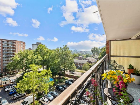 91 Strawberry Hill Avenue APT 837, Stamford CT 06902