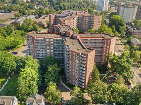 91 Strawberry Hill Avenue APT 837, Stamford CT 06902