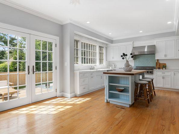 9 Milton Place, Norwalk CT 06853