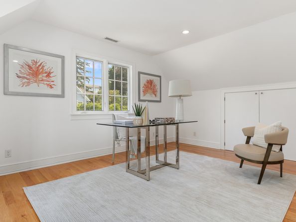 9 Milton Place, Norwalk CT 06853