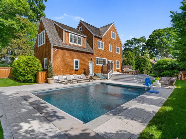 9 Milton Place, Norwalk CT 06853