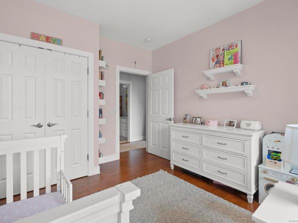 77 Havemeyer Lane 313, Stamford CT 06902