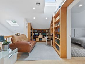 86 Coachlamp Lane, Stamford CT 06902