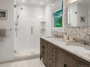 125 Wilton Road W, Ridgefield CT 06877