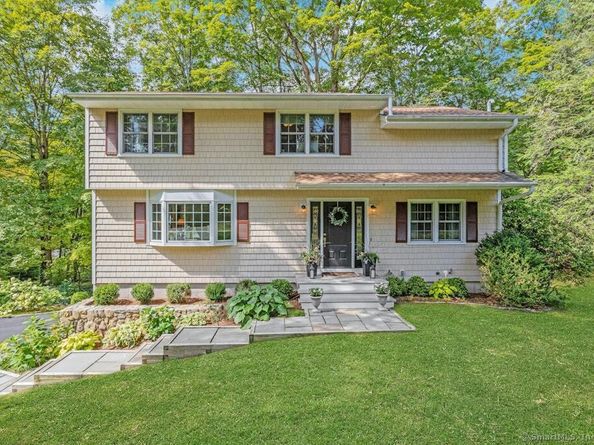 125 Wilton Road W, Ridgefield CT 06877