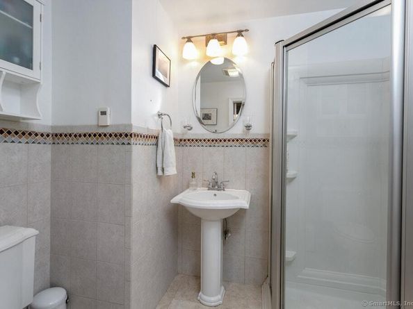 125 Wilton Road W, Ridgefield CT 06877