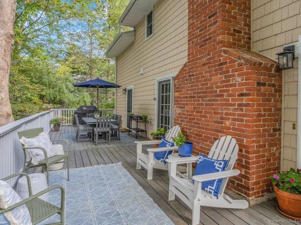 125 Wilton Road W, Ridgefield CT 06877