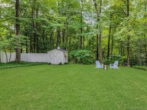 125 Wilton Road W, Ridgefield CT 06877