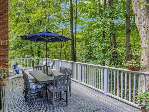 125 Wilton Road W, Ridgefield CT 06877