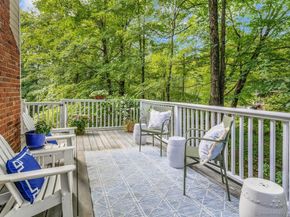 125 Wilton Road W, Ridgefield CT 06877