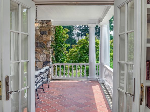 54 Main Street, Ridgefield CT 06877