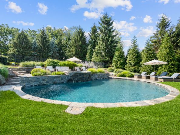 91 Turkey Hill Road S, Westport CT 06880