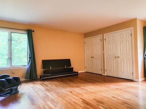 518 Woodbine Road, Stamford CT 06903