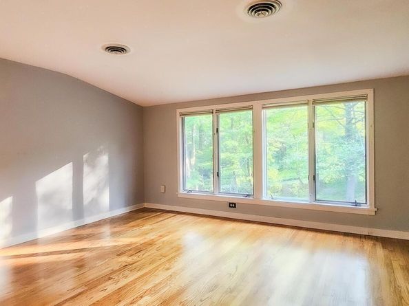 518 Woodbine Road, Stamford CT 06903