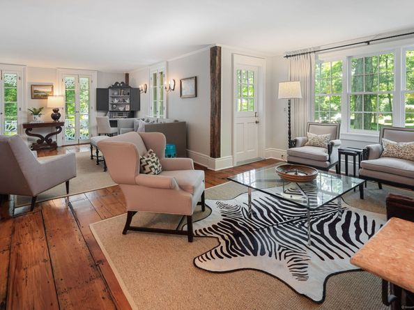 105 White Oak Shade Road, New Canaan CT 06840