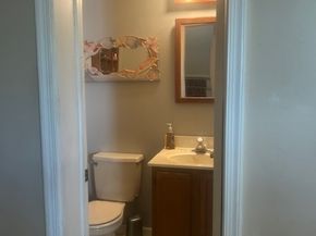 22 Virginia Avenue Apt 2B, Danbury CT 06810