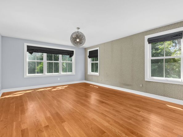 84 Olmstead Lane, Ridgefield CT 06877