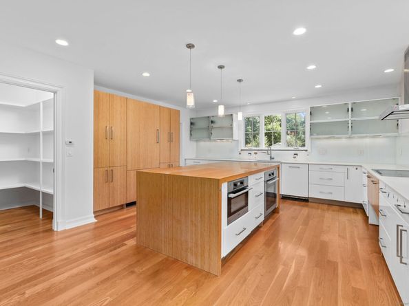84 Olmstead Lane, Ridgefield CT 06877