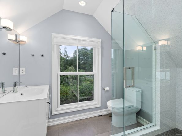 84 Olmstead Lane, Ridgefield CT 06877