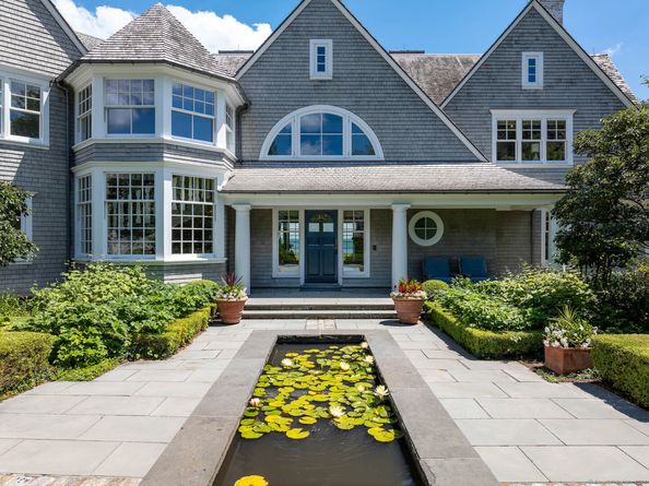 122 Beachside Avenue, Westport CT 06880