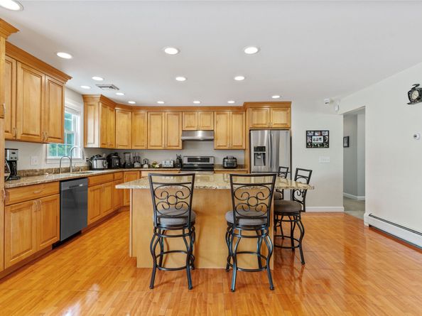3657 Park Avenue, Fairfield CT 06825