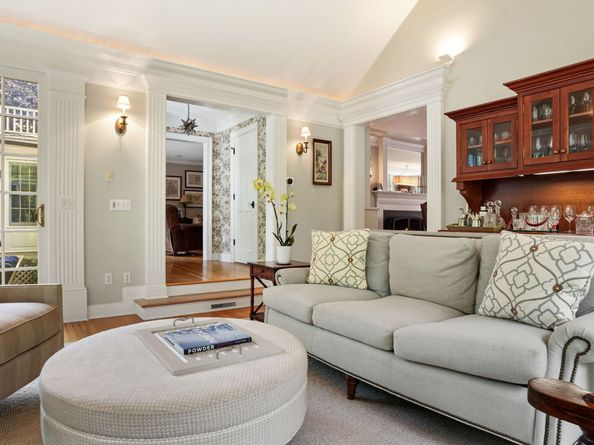 152 Long Lots Road, New Canaan CT 06840