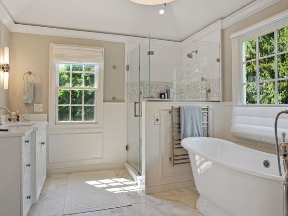 152 Long Lots Road, New Canaan CT 06840