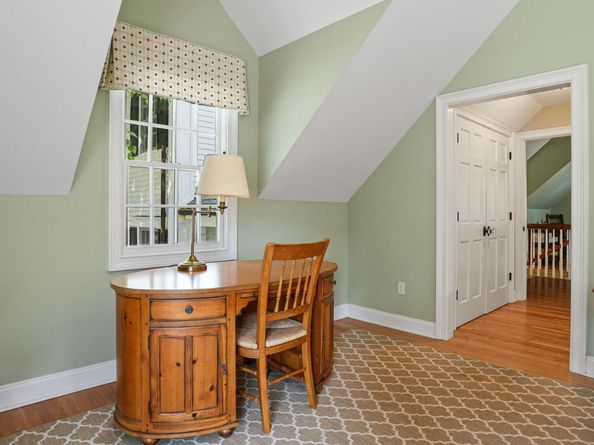 152 Long Lots Road, New Canaan CT 06840